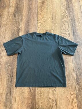 Uniqlo Men's Crewneck T-Shirt